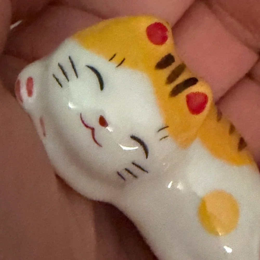 Lucky Cat Chopstick Holder Rest‎ Ceramic Orange White